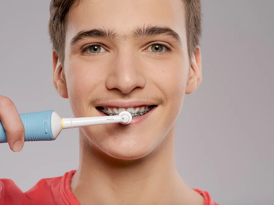 Exploring the Best Tools to Use at Home to Clean Your Teeth in Braces