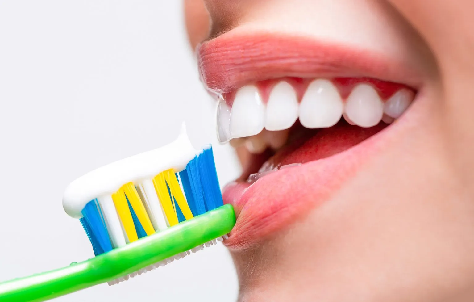 List of the Best Kinds of Toothpaste Under 