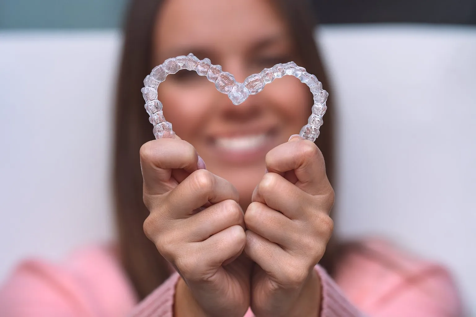 Braces Vs Invisalign – How to Decide What’s Best for You